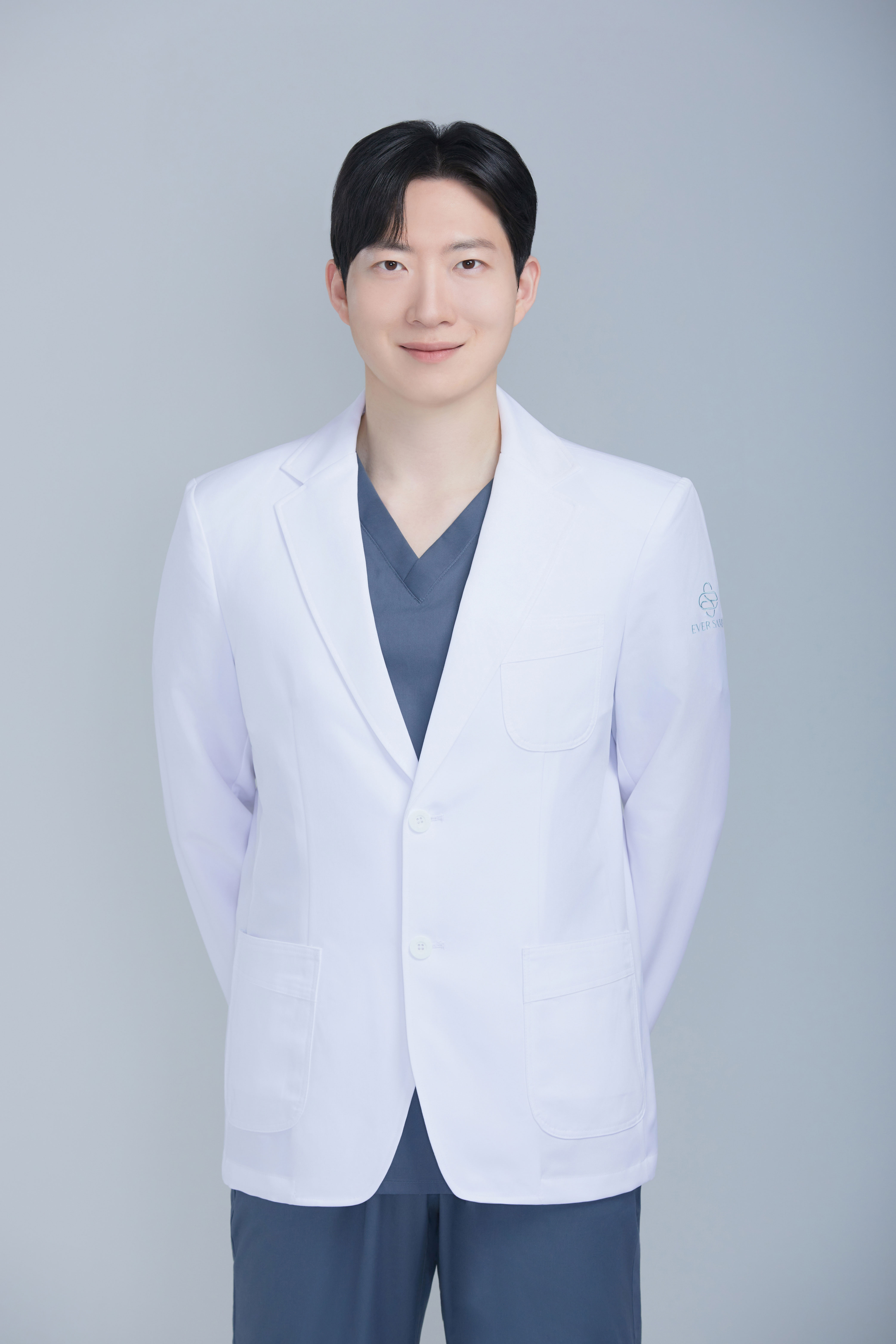 강남 에버샘 피부과 의원 백인철 대표원장